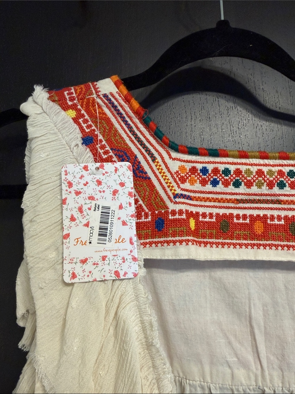 Free People BNWT Embroidered Ivory Peasant Top with Multicolor Trim - Picture 2 of 11